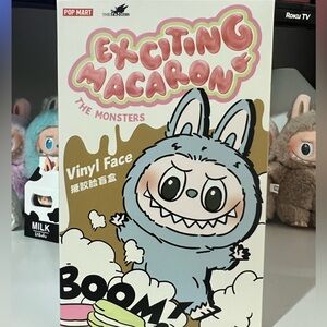 Pop Mart Exciting Macaron Vinyl Face Toy - Toffee